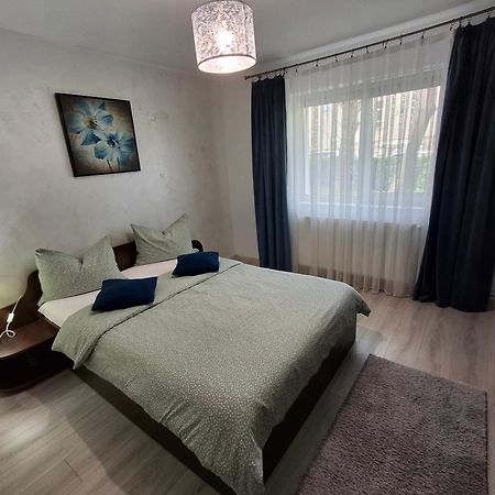 Apartament Claudia เดวา ภายนอก รูปภาพ