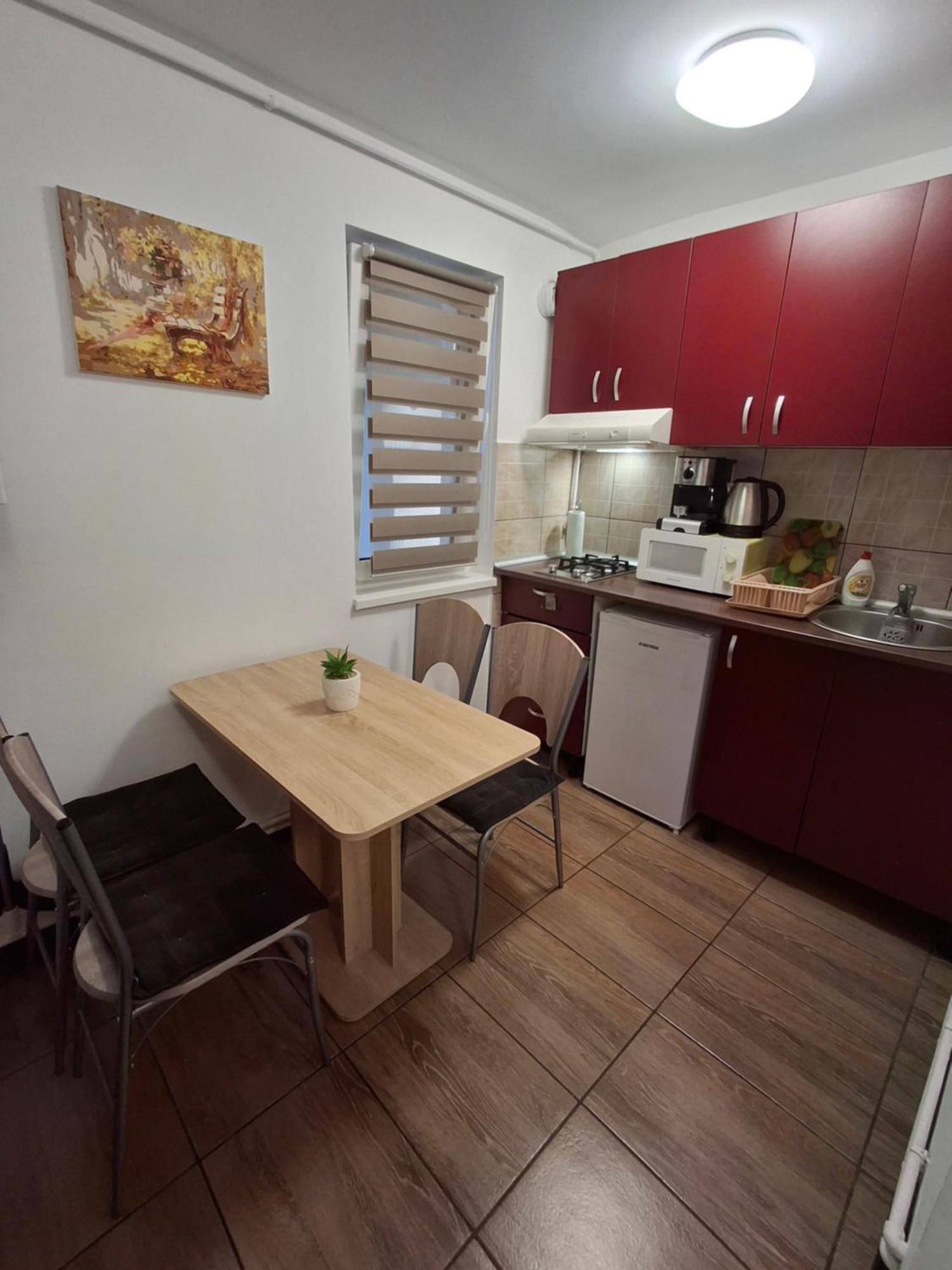 Apartament Claudia เดวา ภายนอก รูปภาพ