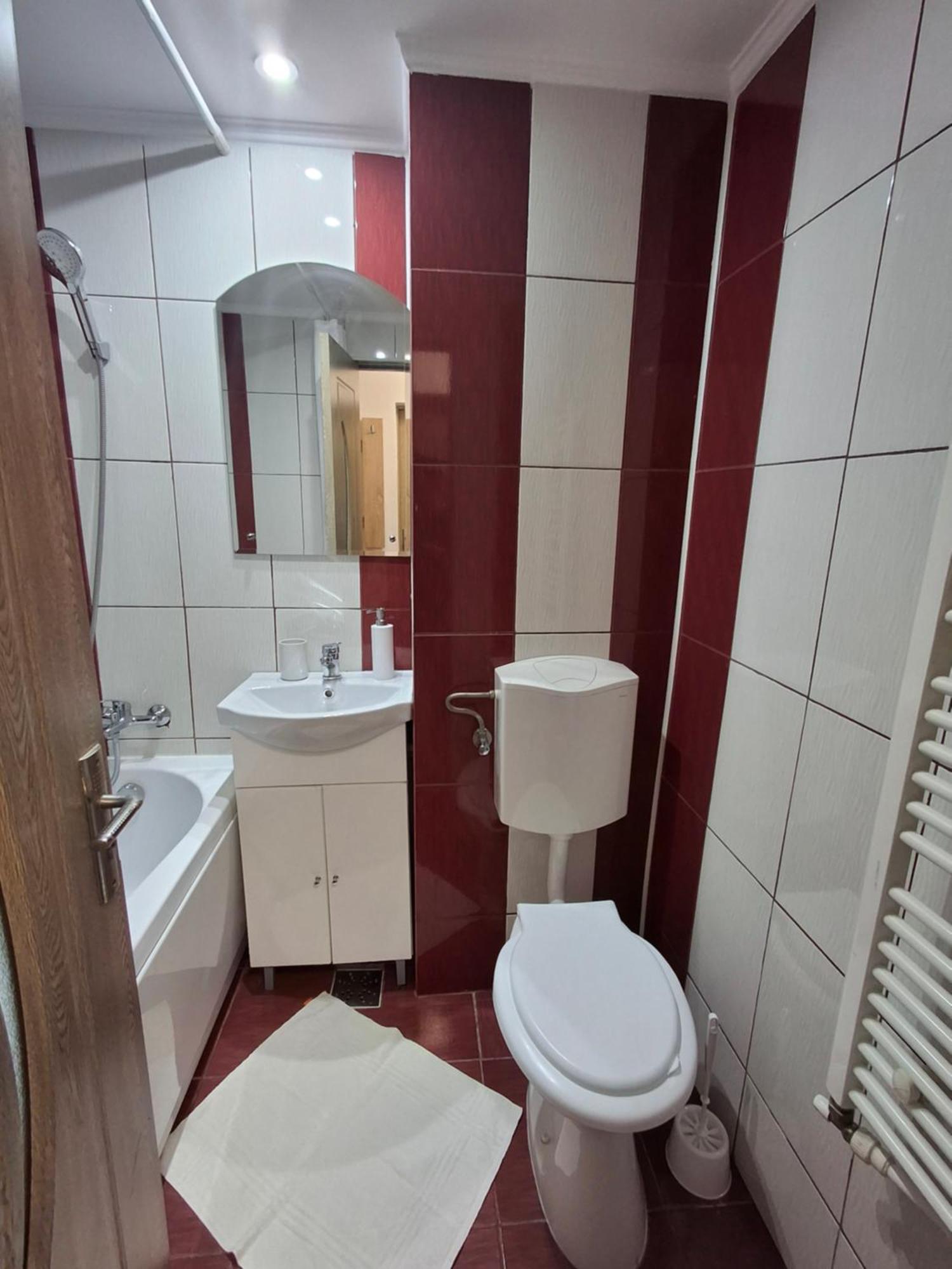 Apartament Claudia เดวา ภายนอก รูปภาพ