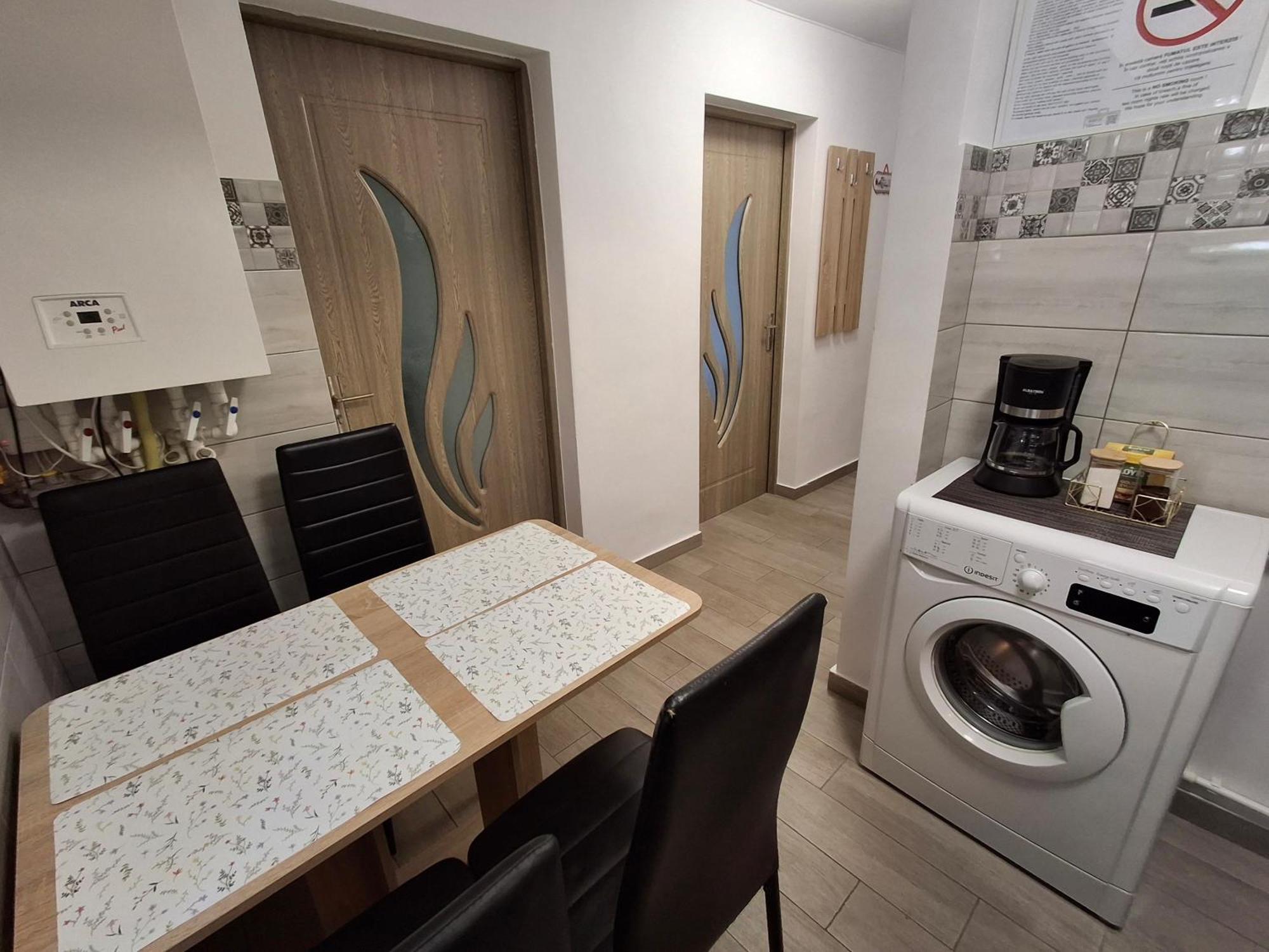 Apartament Claudia เดวา ภายนอก รูปภาพ